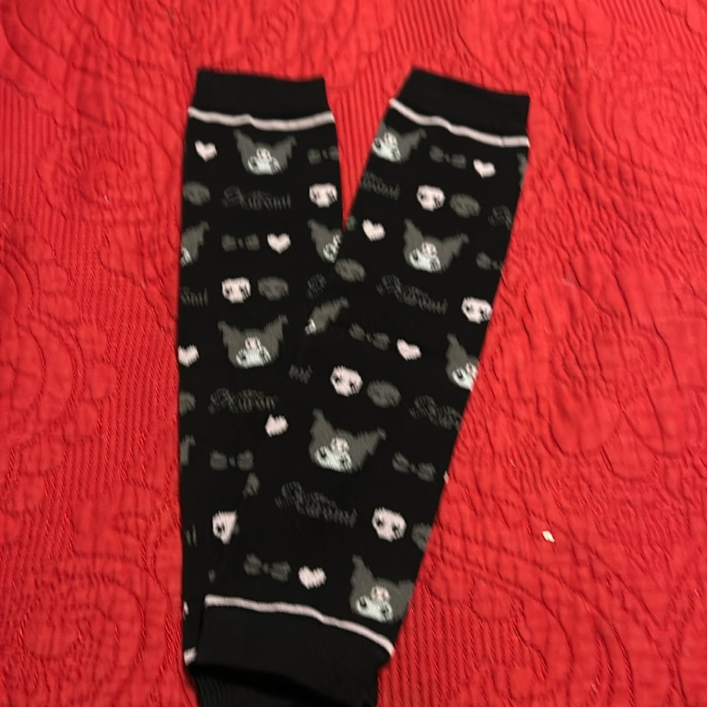 Kuromi arm warmers